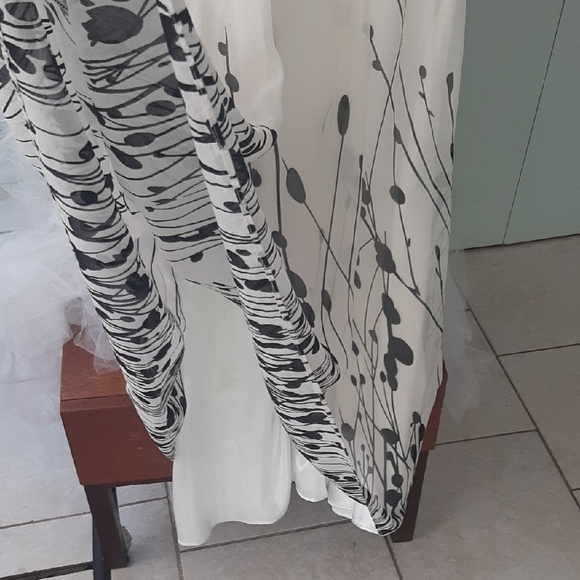 SILK🖤JS Boutique Black/White Maxi Dress with Rhinestone/Sequin Embellishments💝 - Picture 6 of 10